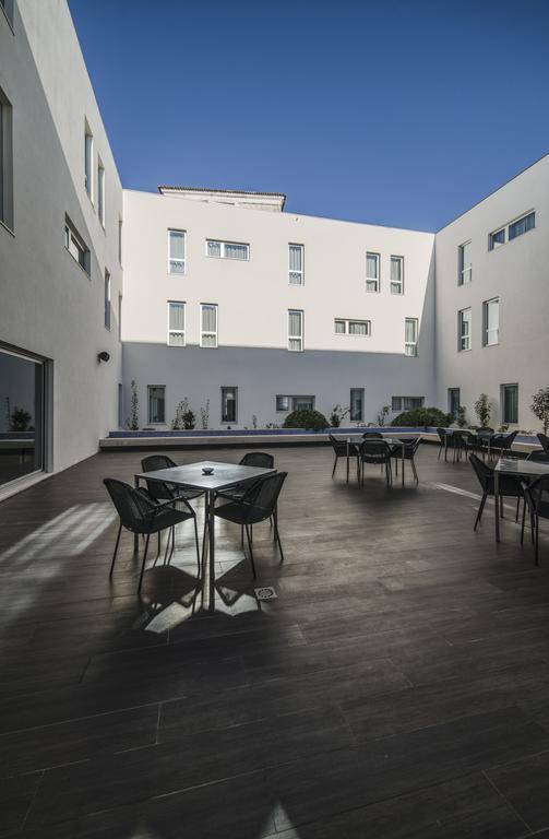 Hotel Moov 2*